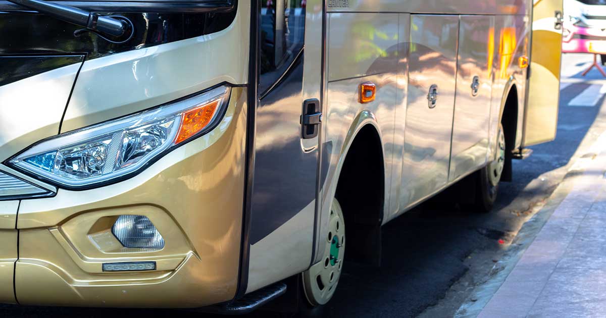 Helsinki-Vantaan lentokentälle bussilla – miten se tapahtuu?
